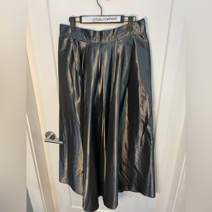 Bianca Nygard Vintage Long Acetate Silver Shiny Pleated Skirt Size 14